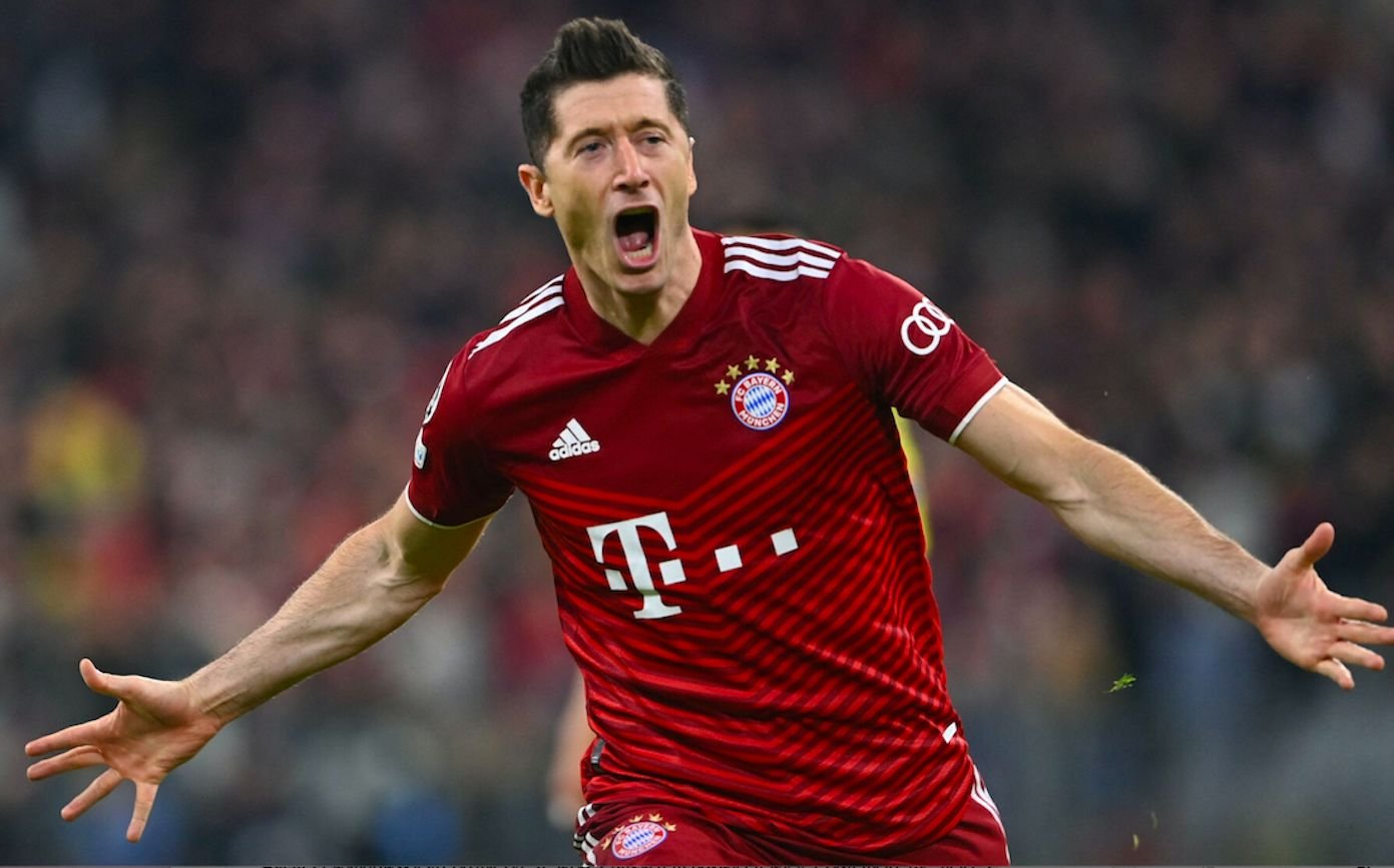 Robert Lewandowski. Agent piłkarza o jego transferze z Bayernu Monachium do FC Barcelony.