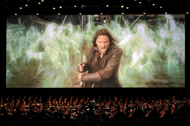 Europejczycy z chęcią znów obejrzeliby w kinie trylogię "Władca Pierścieni".