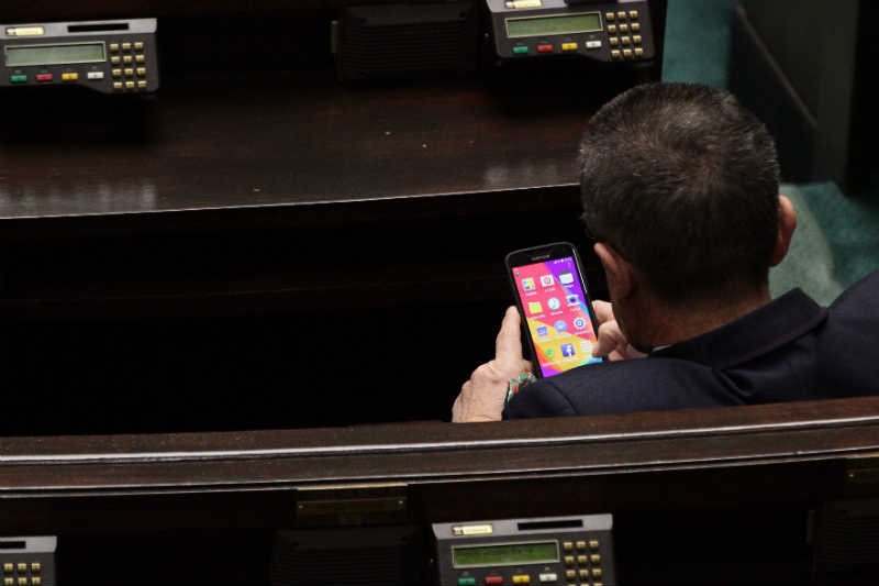 W tym sezonie politycznym jest kilka sprawdzonych sposobów na to, by być modnym w internecie.