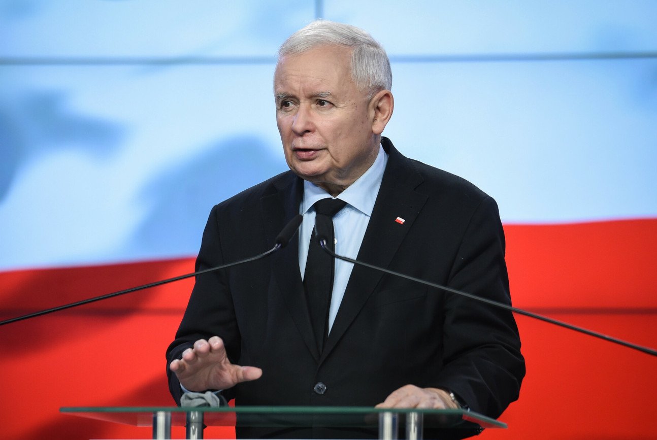 Kaczyński broni prof. Andrzeja Przyłębskiego. "Sam podjął decyzję".