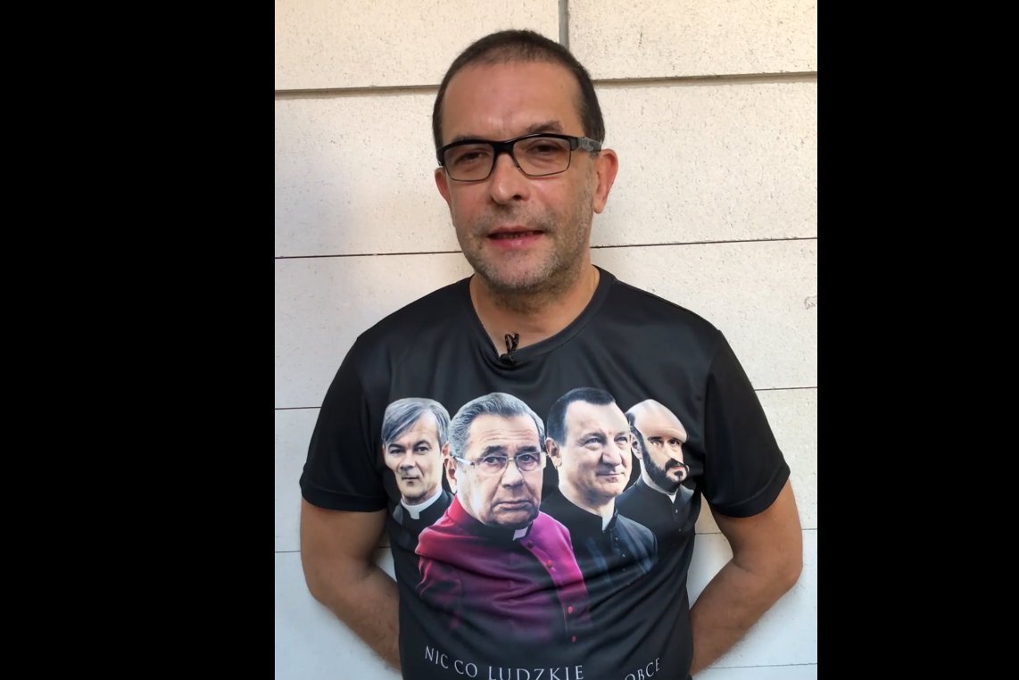 Ks. Jacek Stryczek wytłumaczył się z niepochlebnego artykułu Onetu. W nagraniu przedstawia swoje spojrzenie na sprawę.