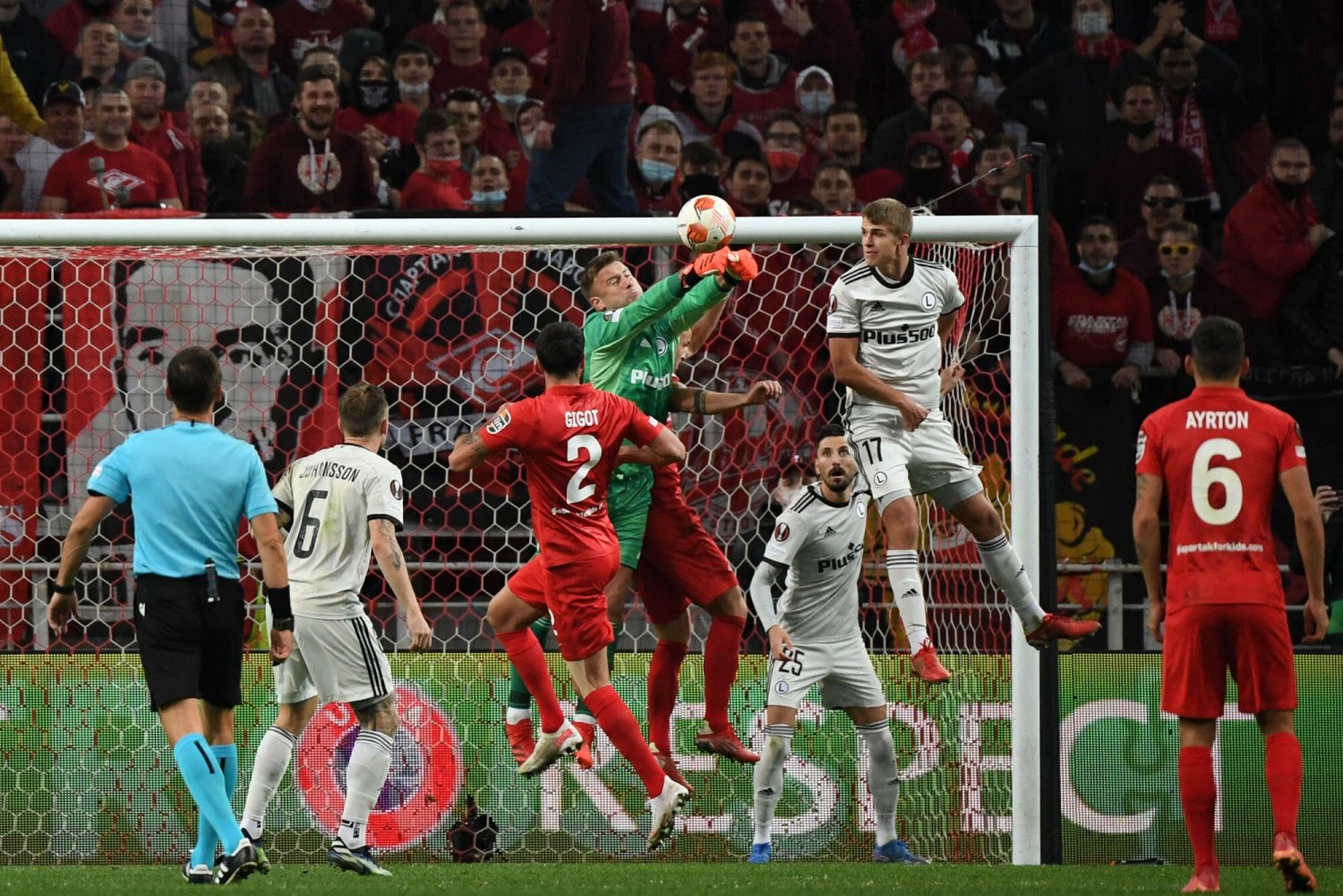 Legia Warszawa wciąż może awansować do fazy pucharowej Ligi Europy, ale musi pokonać Spartaka Moskwa