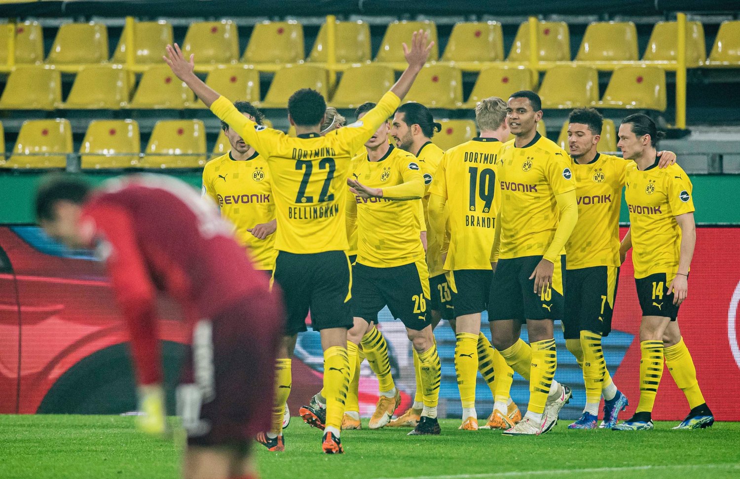 Borussię Dortmund czekają latem spore zmiany. Na początek trenerem zostanie Marco Rose