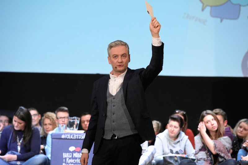 Milion złotych a "jedynkę" na listach Wiosny Roberta Biedronia?