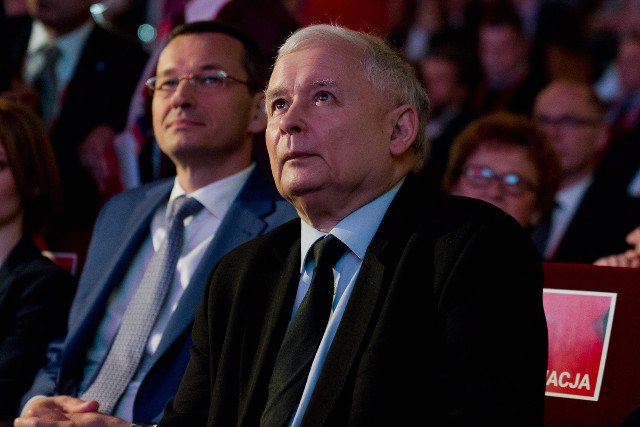 Kaczyński i Morawiecki – o dwóch takich, co dobili OFE.