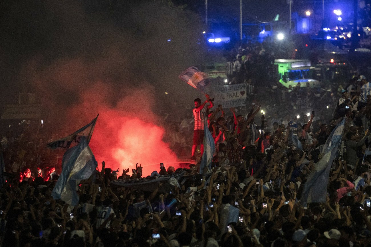 Radość argentyńskich kibiców po zdobyciu mistrzostwa świata przez ich reprezentację, przerosła wszelkie wyobrażenia.