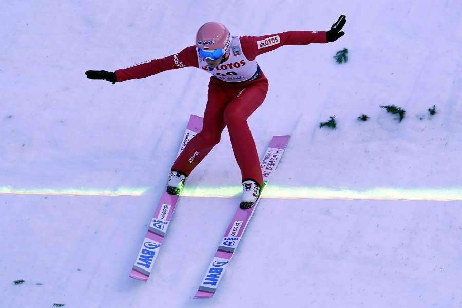 Dawid Kubacki zajął trzecie miejsce w pierwszym Turnieju Czterech Skoczni - w Oberstdorfie.