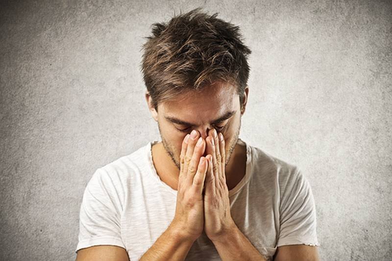 Długi rodziców na starcie w samodzielne życie wpędzają w wegetację. Jak młodzi ludzie mogą uniknąć odpowiedzialności za cudze błędy?