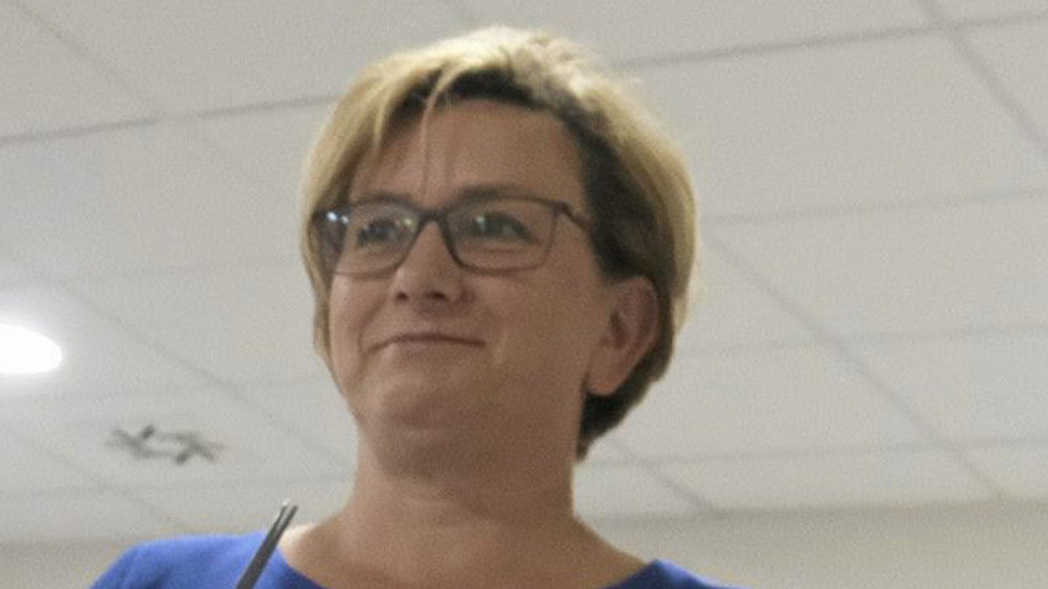 Józefa Szczurek-Żelazko, wiceminister zdrowia, zapowiada walkę z hochsztaplerami wykorzystującymi chorych.