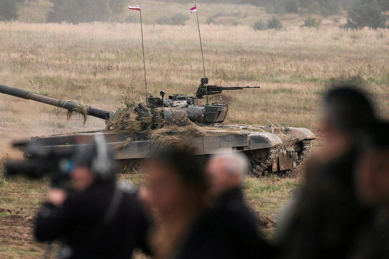 Żołnierze ćwiczyli na poligonie w Drawsku w prywatnych butach i obdartych mundurach