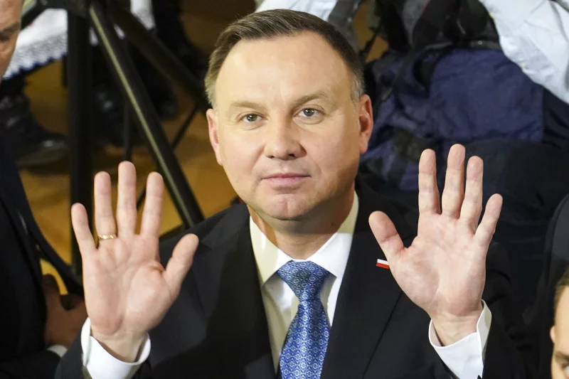 Duda podpisał ustawę, która gwarantuje 2 mld zł dla TVP i PR co roku... przez 5 lat!