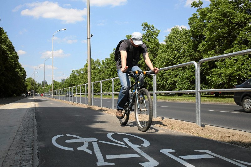 Rower nie hamuje w miejscu, warto się czasami rozejrzeć.