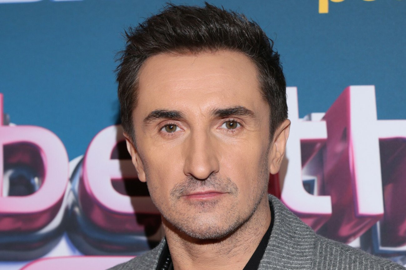 Sebastian Karpiel-Bułecka nie zaśpiewa na koncercie 7 stycznia. Wszystko przez chorobę.