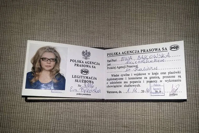 Dziennikarka, która podszyła się pod psycholożkę, by wydobyć informacje, zatrudniona przez PAP.