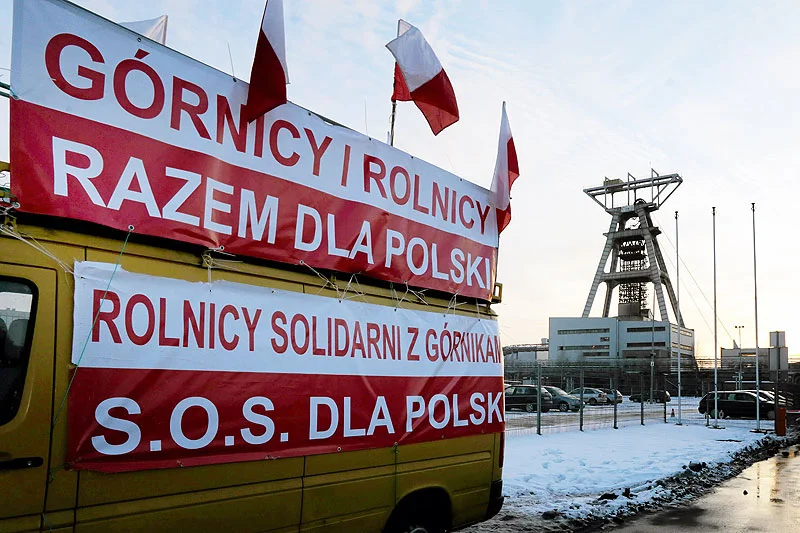W ostatnich dniach górnicy zyskali wsparcie niezadowolonych z działań rządu Ewy Kopacz rolników.