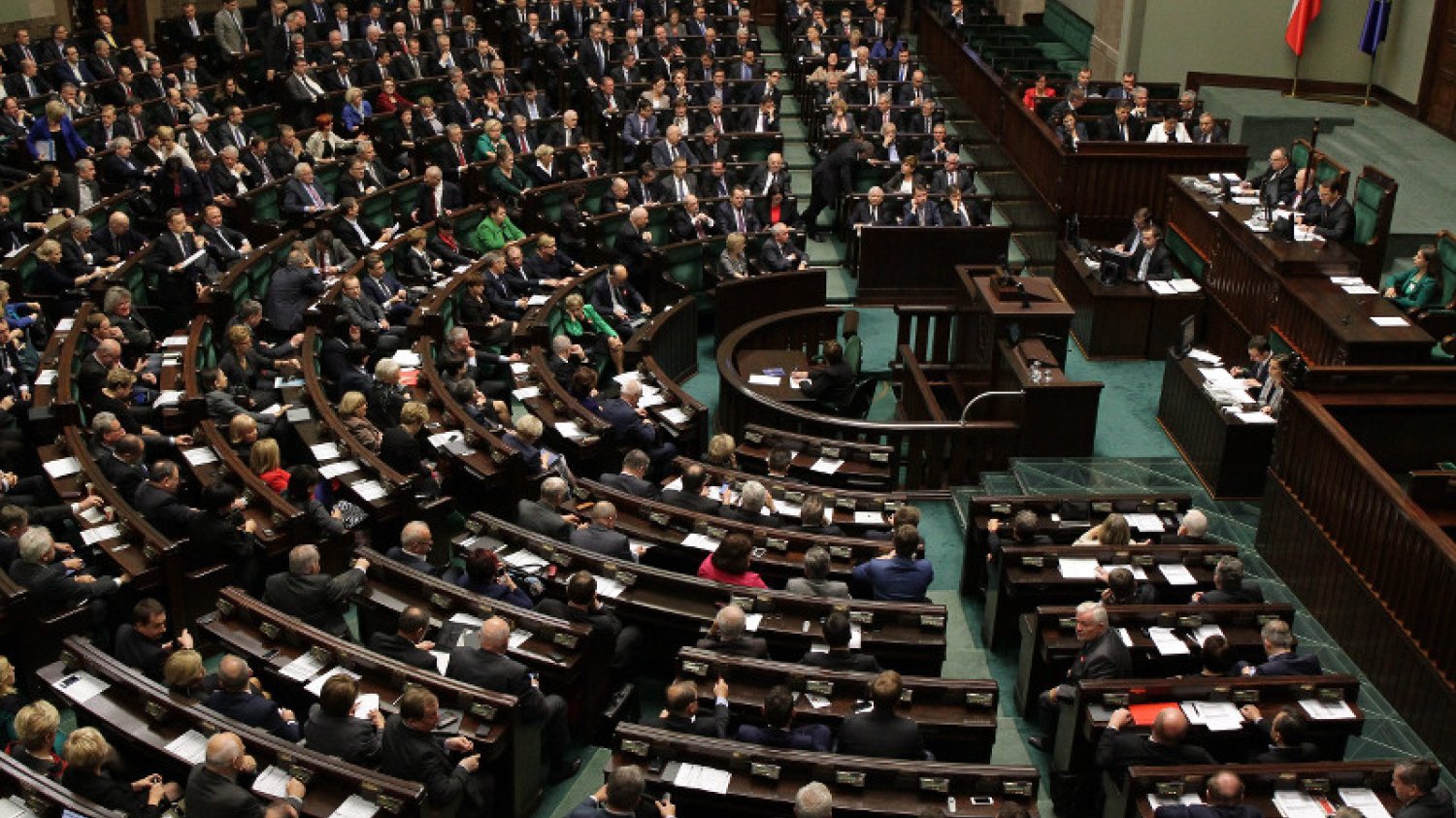 Sejm w nocy uchwalił nową ustawę budżetową.