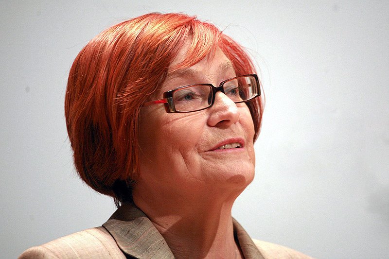 Pełnomocniczka rządu ds. równego traktowania Małgorzata Fuszara przekonuje, że zajęcia z wychowania do życia w rodzinie powinny być obowiązkowe.