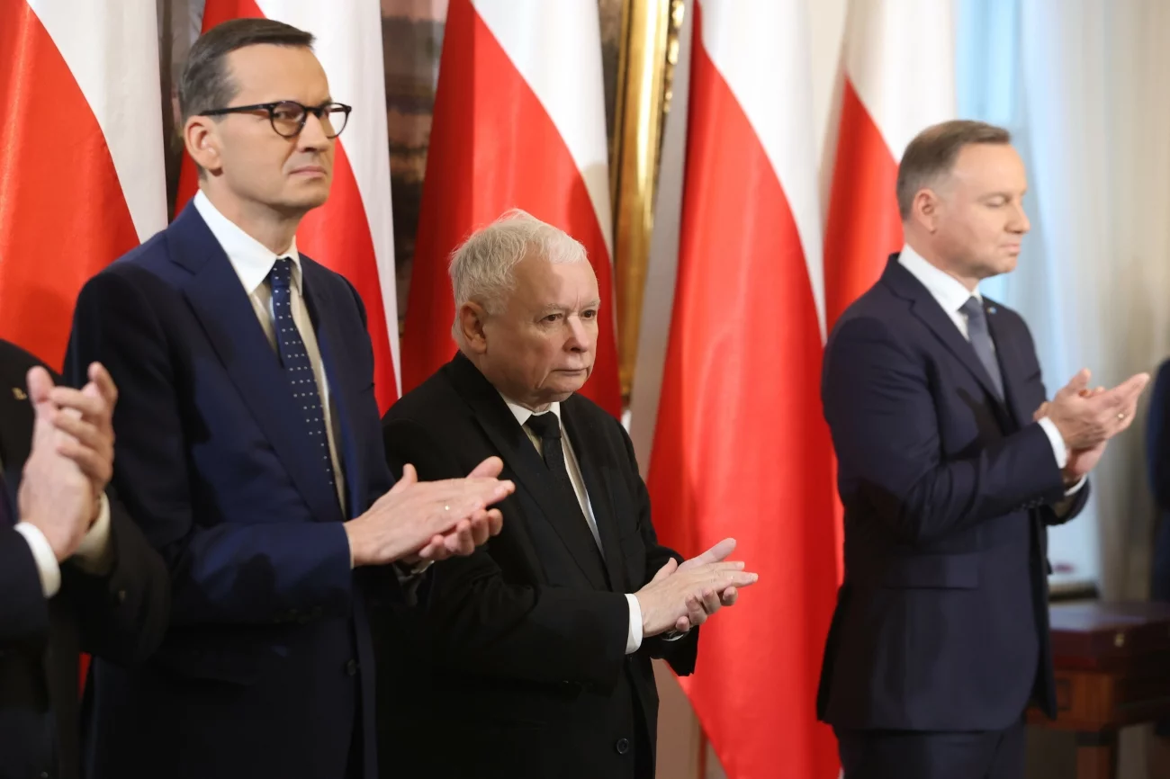 Od lewej: premier Mateusz Morawiecki, prezes PiS Jarosław Kaczyński i prezydent Andrzej Duda.