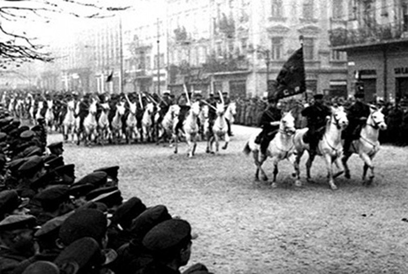 Defilada Armii Czerwonej w Lwowie