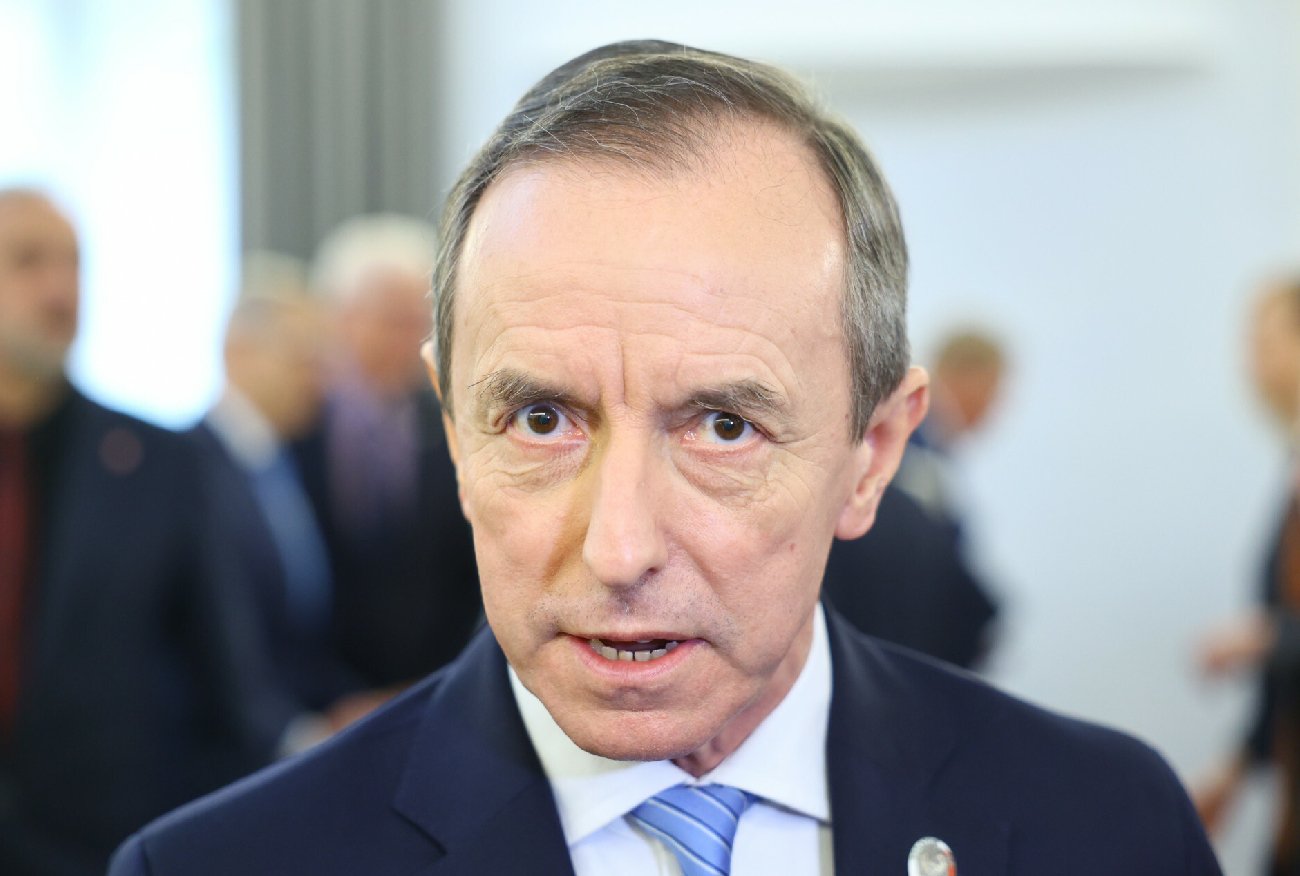 Awaryjne lądowanie Grodzkiego. MON odpowiada: Prosimy nie wprowadzać w błąd