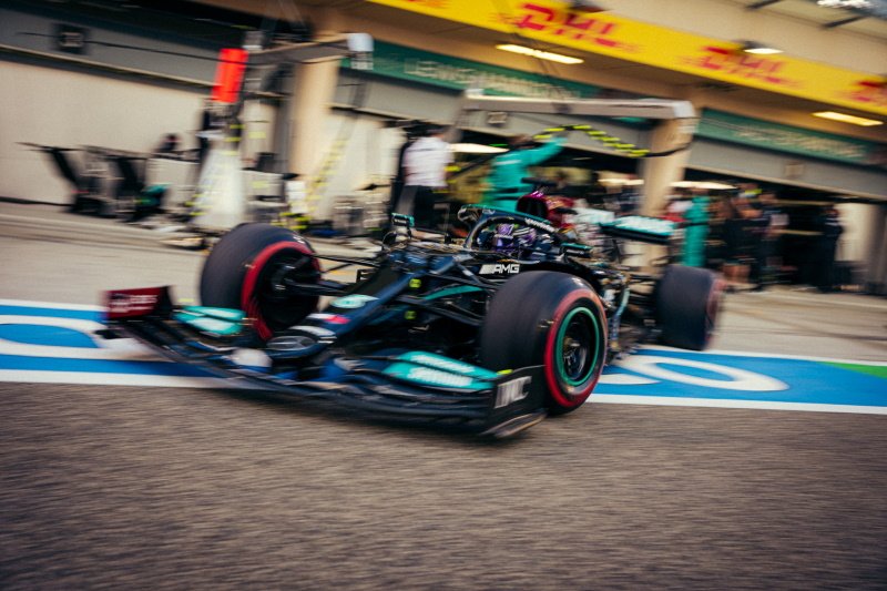 Lewis Hamiton perfekcyjnie rozegrał wyścig o Grand Prix Bahrajnu