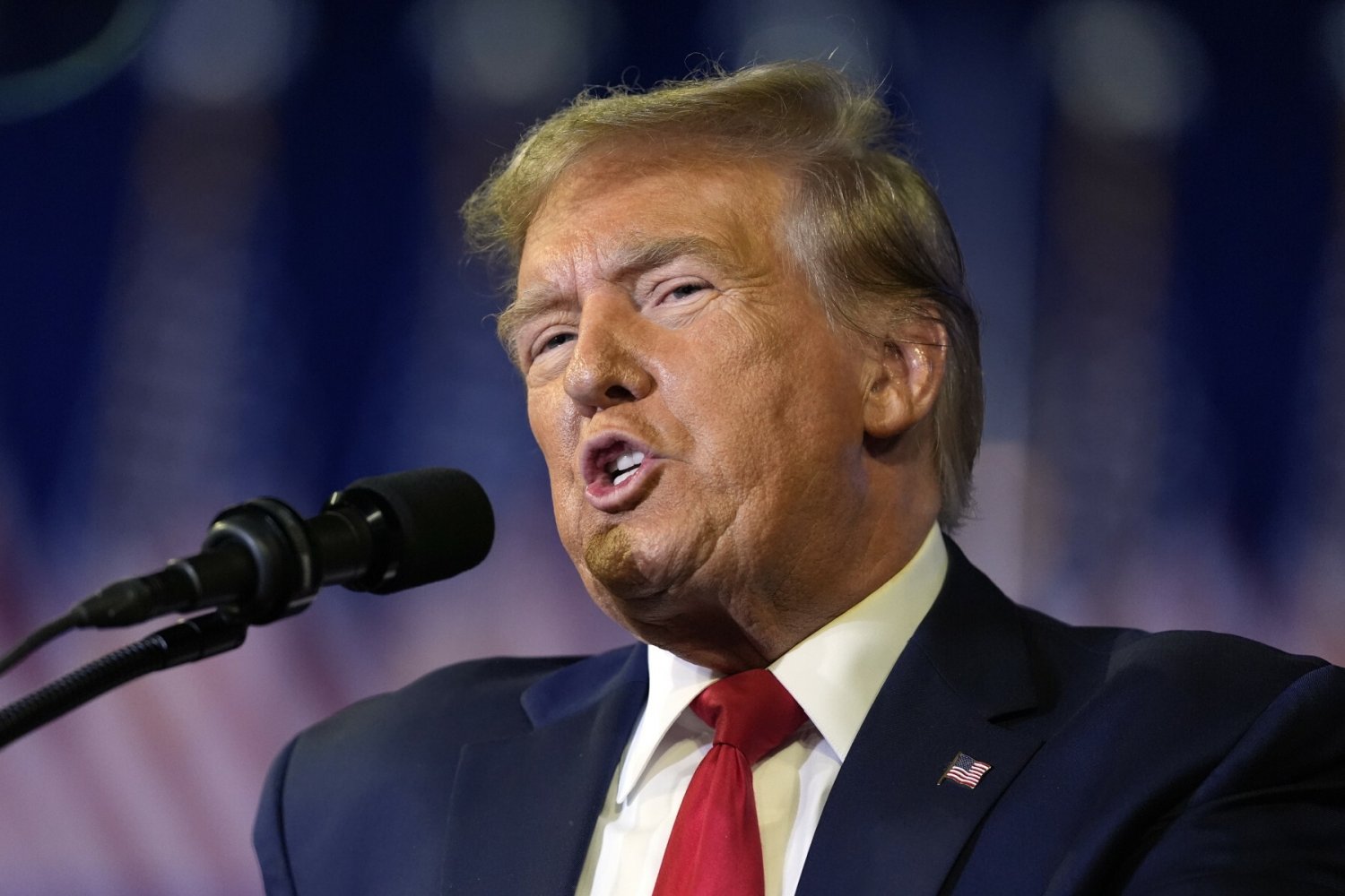 Trump znów atakuje NATO. Uznał, że USA płaciły za wszystko.