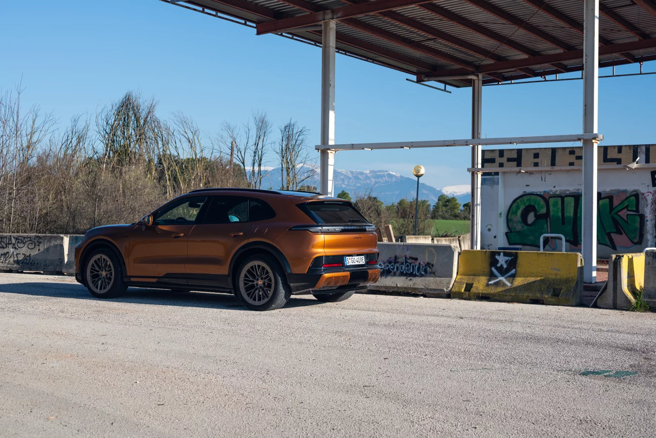 Porsche Cayenne Electric