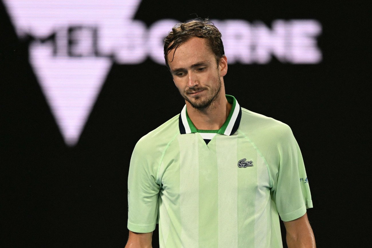 Daniił Miedwiediew jest od niedawna liderem rankingu ATP. Rosjanin nie zabrał głosu w sprawie inwazji w Ukrainie.