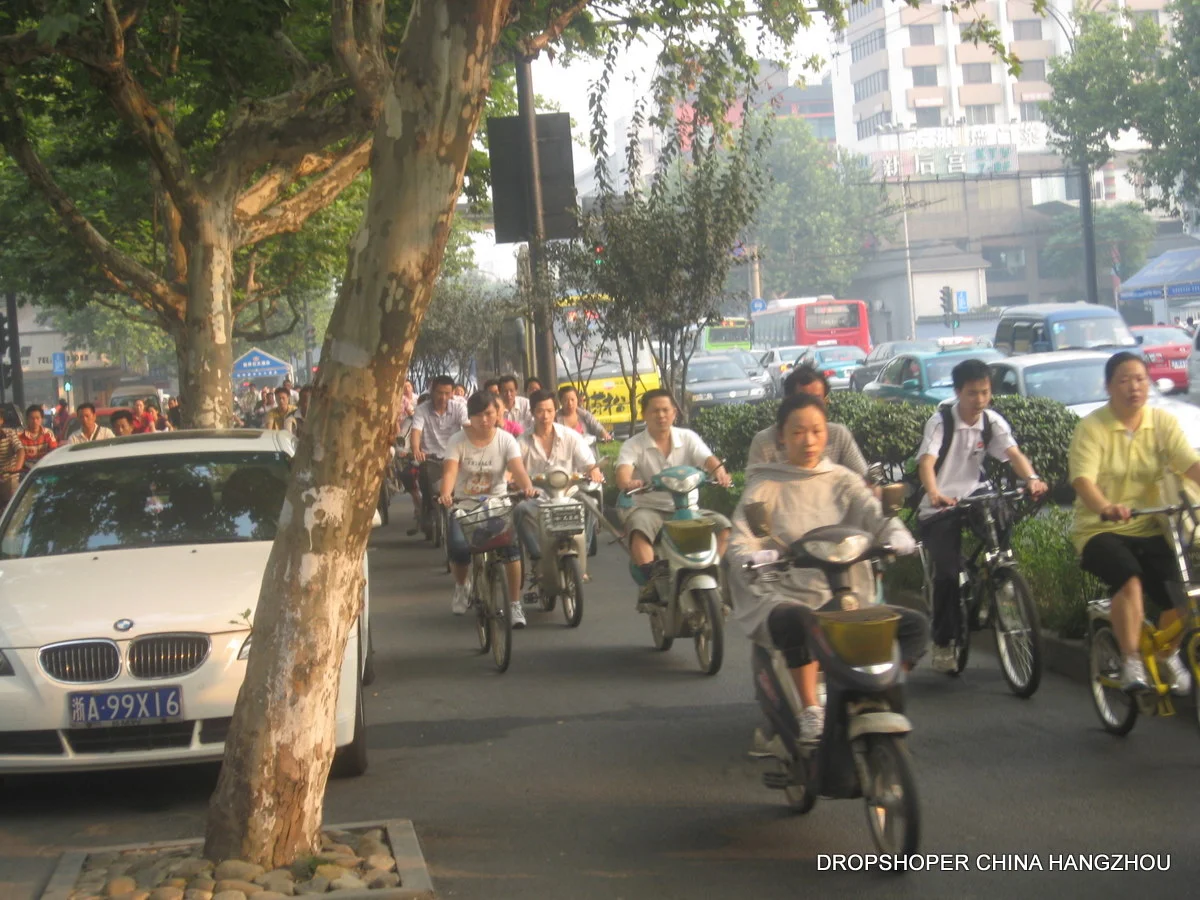 Hangzhou. Droga do pracy.