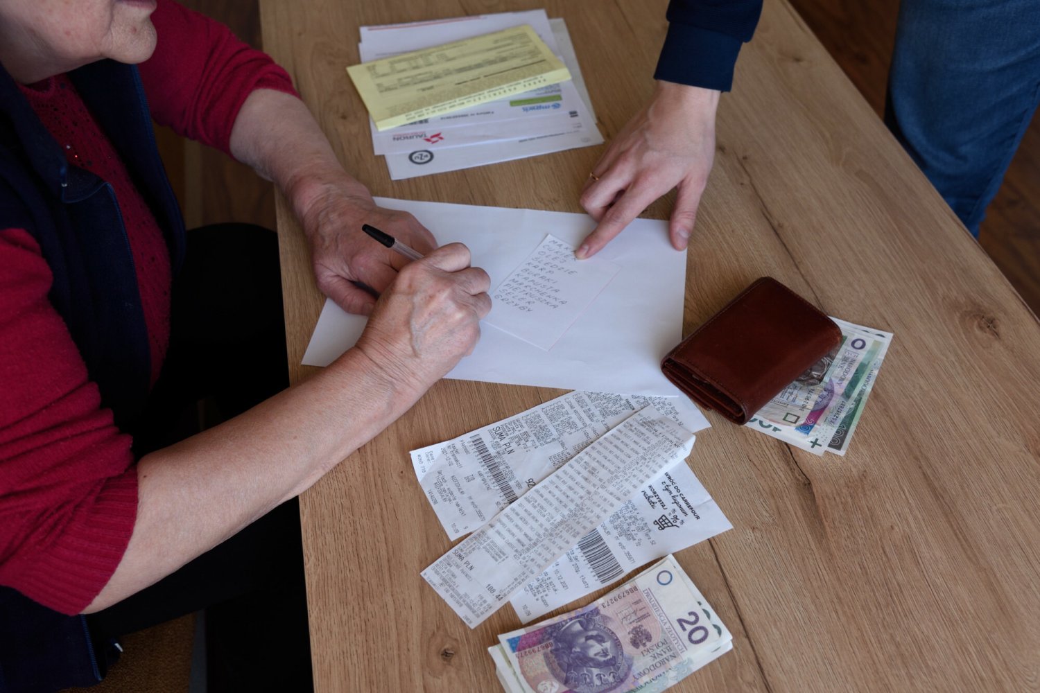 "Czerwcowi emeryci" dostaną podwyżkę i wyrównanie. Na pieniądze muszą jeszcze poczekać