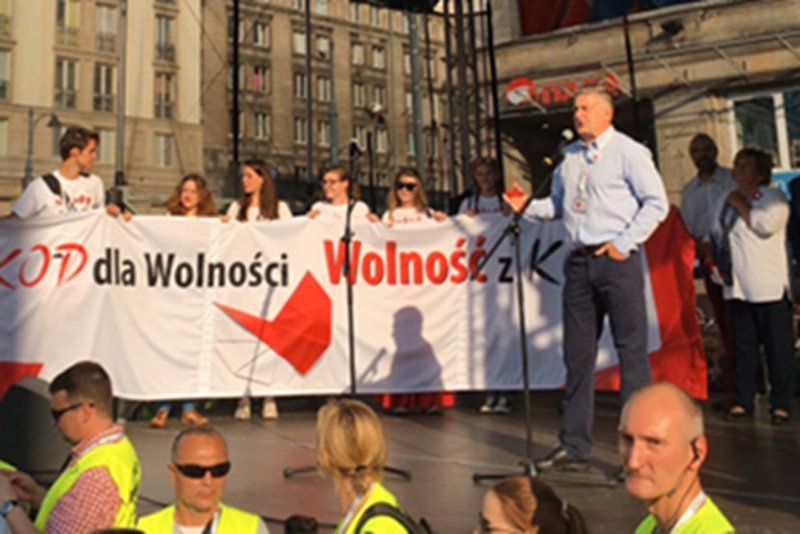 Władysław Frasyniuk: 4 czerwca to wielkie święto wolnych Polaków! - poseł Michał Szczerba cytuje lidera Solidarności 80.
