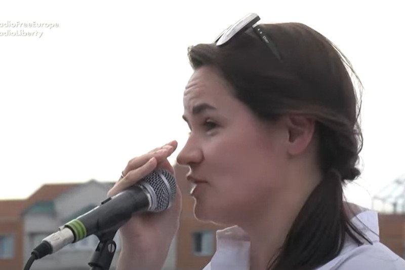 Aleksander Łukaszenka boi się triumwiratu? Tatiana Cichanouska i jej współpracownice przyciągają tłumy. Dziś wybory prezydenckie na Białorusi.