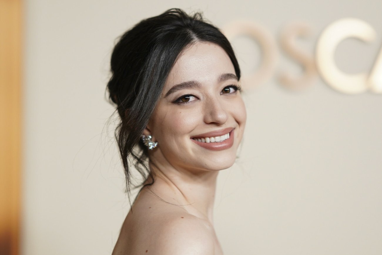 Mikey Madison z Oscarem. Odebrała statuetkę za rolę w "Anorze"