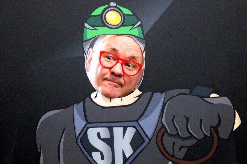 Dobra zmiana rzuca Owsiakowi kłody pod nogi, ale WOŚP się nie da! Sprawdziliśmy, czy 25. Finał napotka na kłopoty