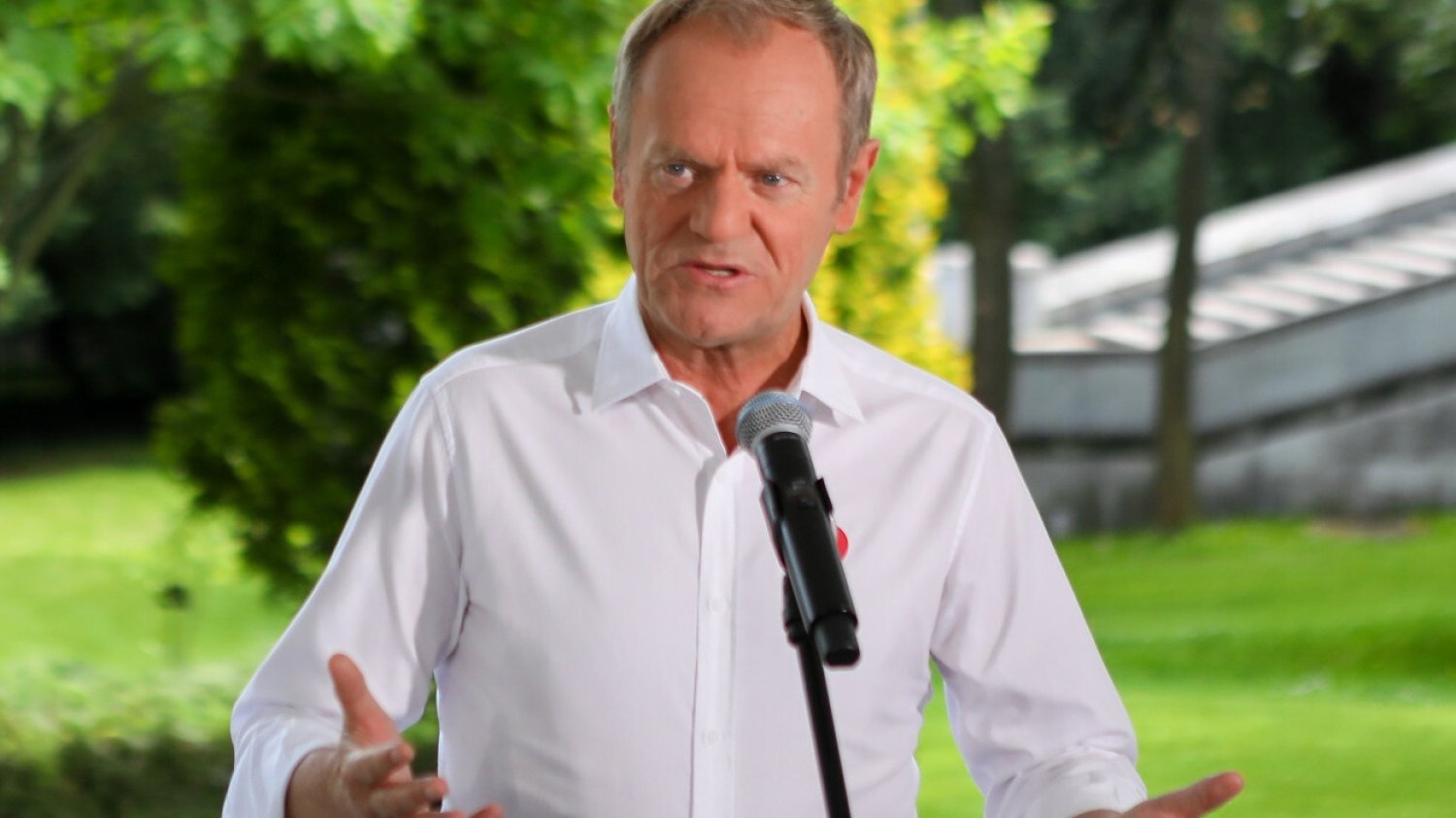 Incydent na wiecu z Tuskiem. Pracownicy TVP byli pod wpływem alkoholu?