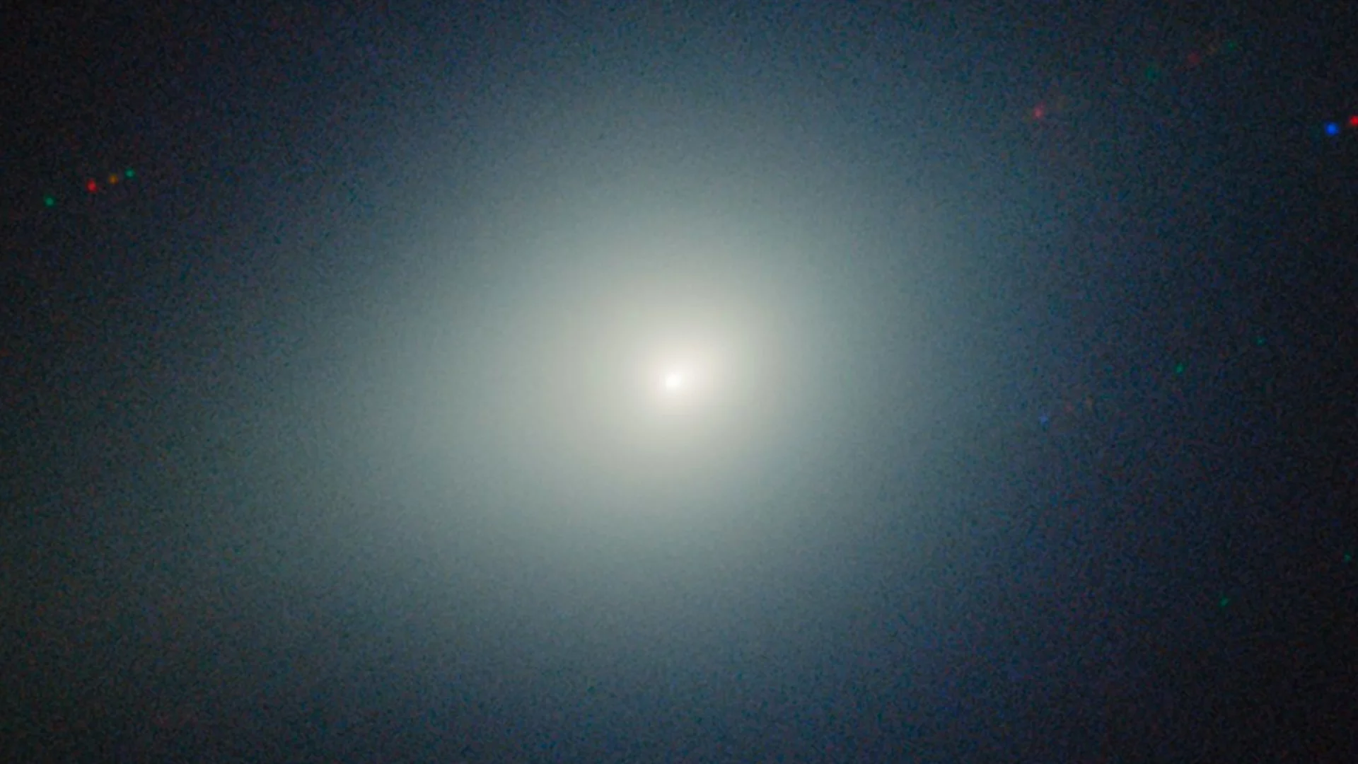 Kometa 3I/ATLAS na nowych zdjęciach. Naukowcy zaskakują słowami o wybuchu