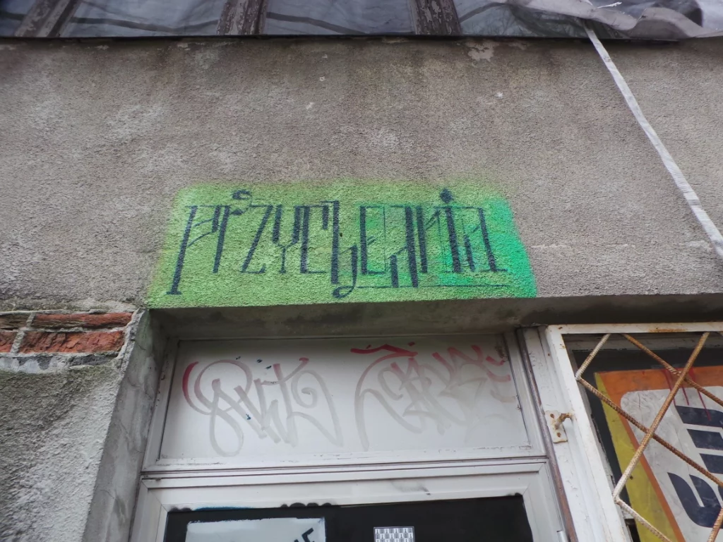 Squat Przychodnia w Warszawie