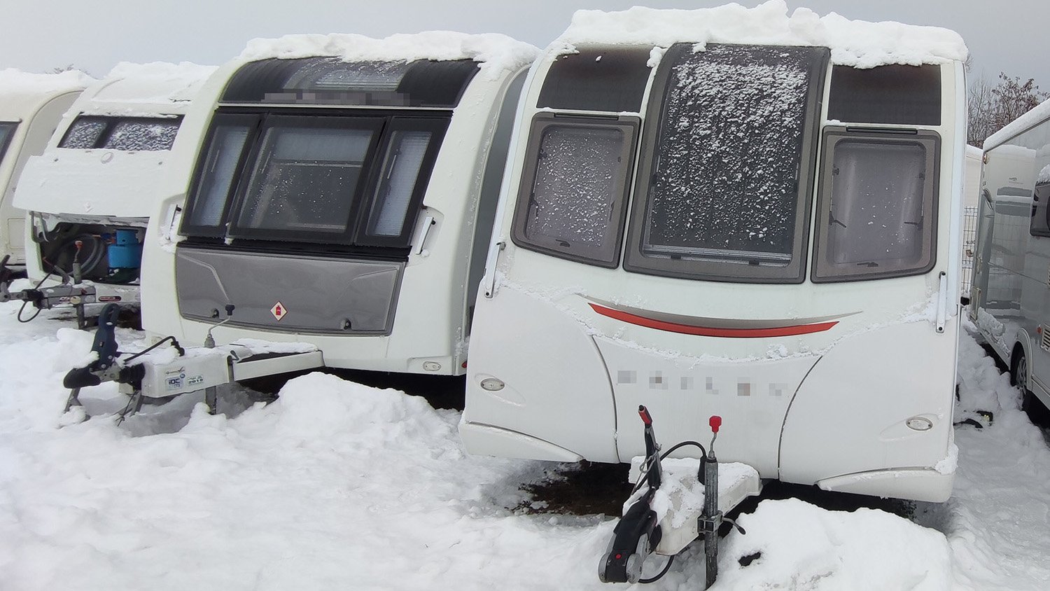 Twój dom na kółkach może być kradziony. CBŚP zabezpieczyło przyczepy za miliony złotych