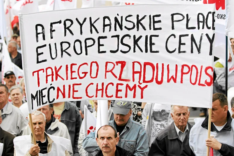 W Polsce znowu zapanowała inflacja, mocno wzrastają ceny i Polacy oceniają, że ich warunki materialne się pogarszają. To może skończyć się dla rządu sporymi problemami.