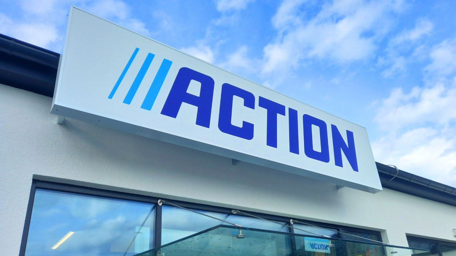 Arabskie "perfumy" z Action za 19,95 zł. Pierwowzór kosztuje sześć razy tyle