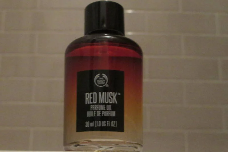 Zapach w olejku Red Musk The Body Shop