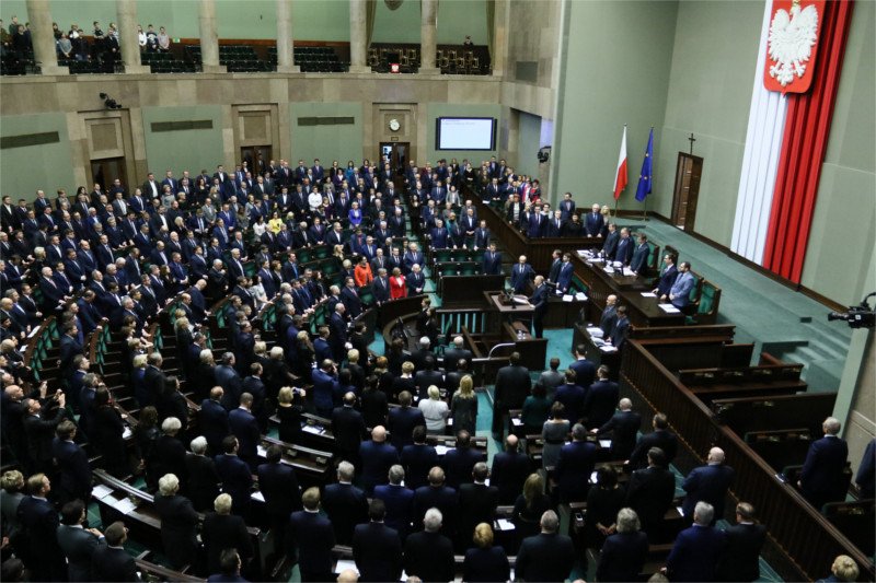 Posłowie uczcili w Sejmie śmierć Pawła Adamowicza.