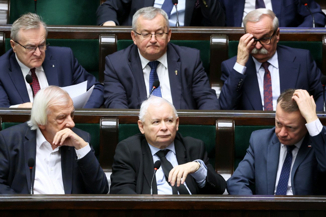 Konrad Piasecki z TVN24 zakpił z TVP i PiS. "Symboliczne zwieńczenie rządów"