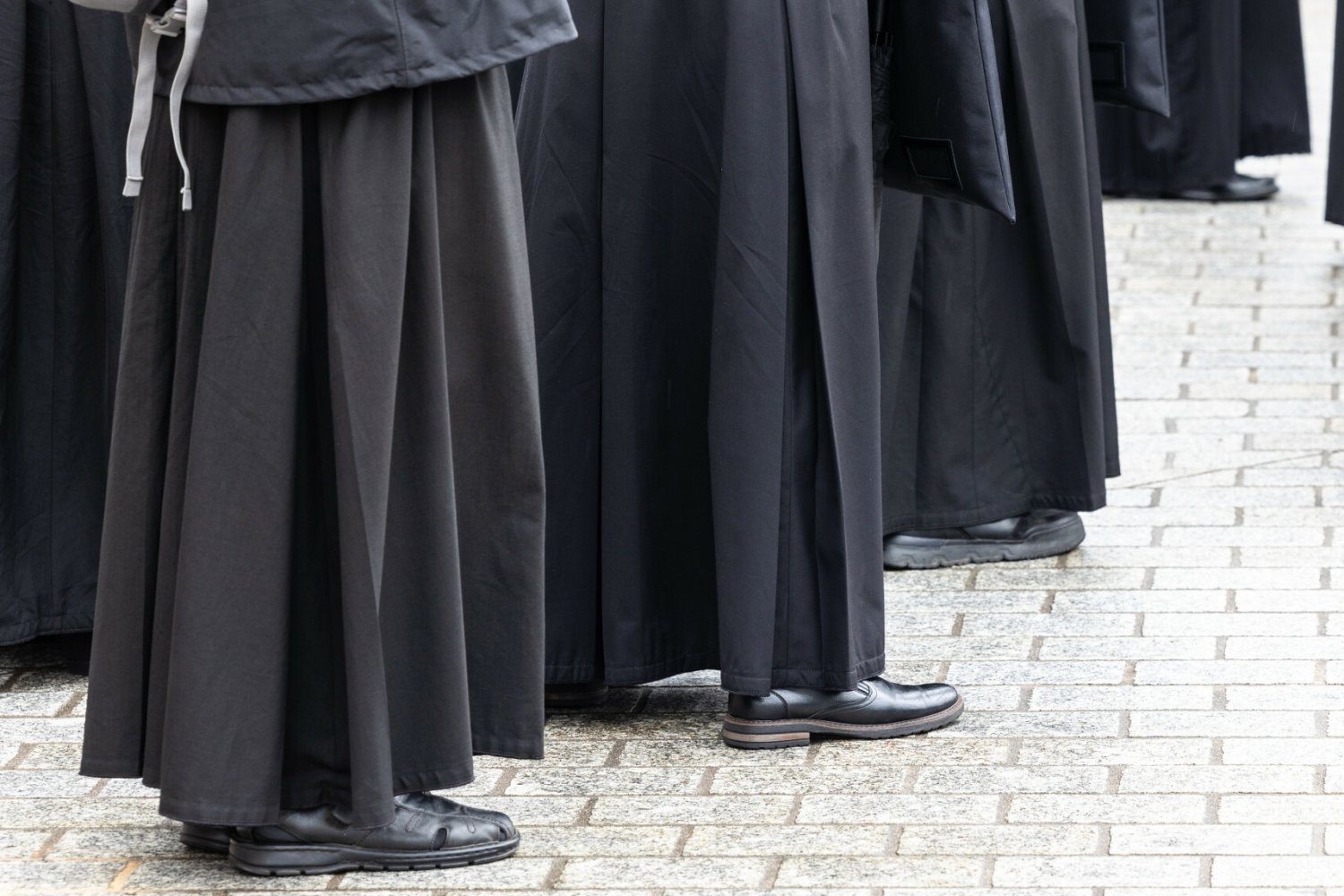 Otwock. Policja zatrzymała emerytowanego księdza, trafi do więzienia.