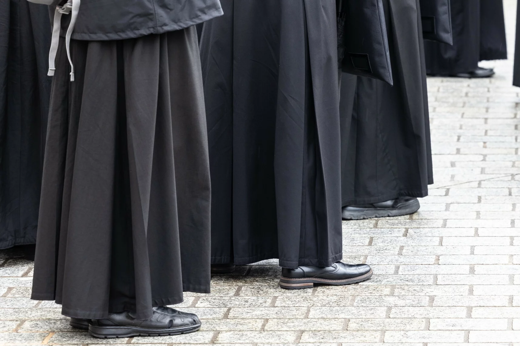 Otwock. Policja zatrzymała emerytowanego księdza, trafi do więzienia.