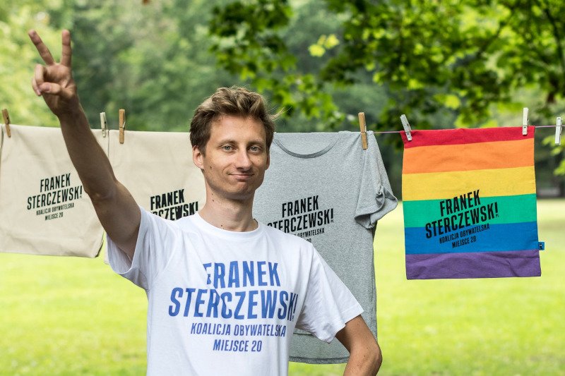 Młody poseł-elekt z KO zaskoczył swoim wyborem środka transportu na zaprzysiężenie.