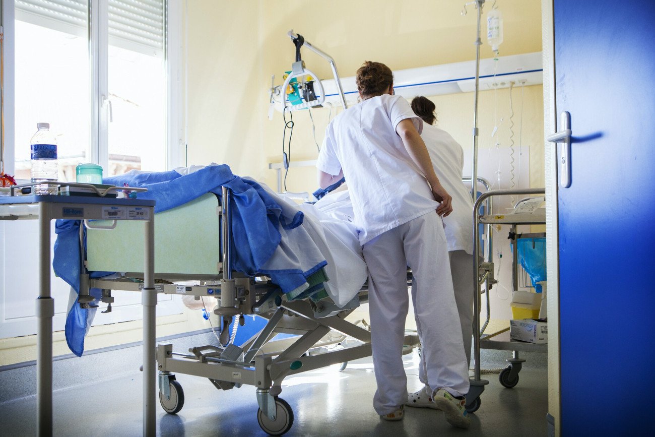 Pacjent transpłciowy w szpitalu, zwłaszcza psychiatrycznym, to wyzwanie dla personelu. Jak chronić prawa takiego pacjenta, a jednocześnie prawa pozostałych pacjentów?