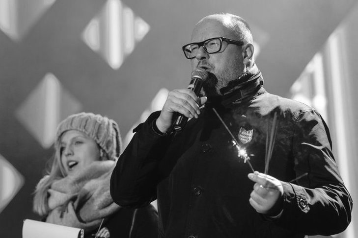 Prezydent Gdańska Paweł Adamowicz został zamordowany przez Stefana W. w styczniu 2019 roku podczas finału WOŚP.