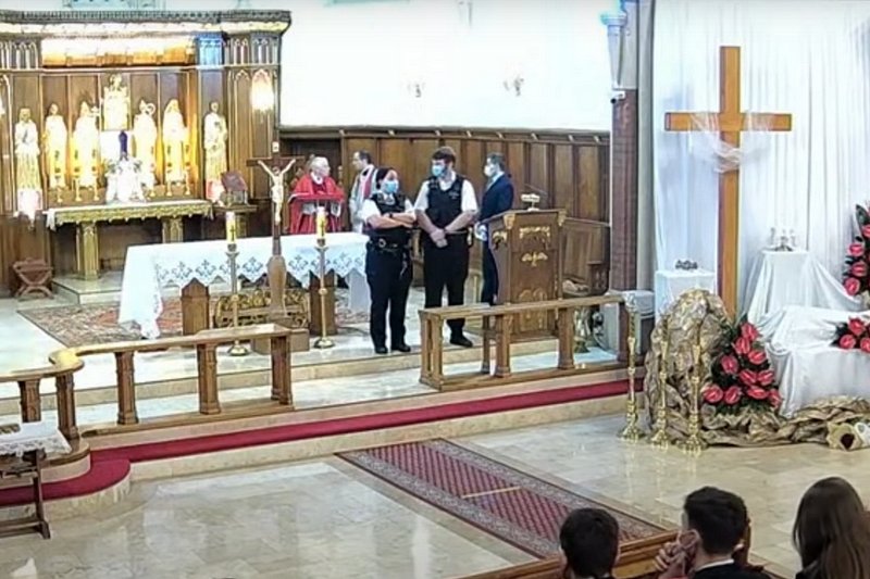 Policja wyraziła ubolewanie nad wydarzeniami w polskim kościele w londyńskim Balham.