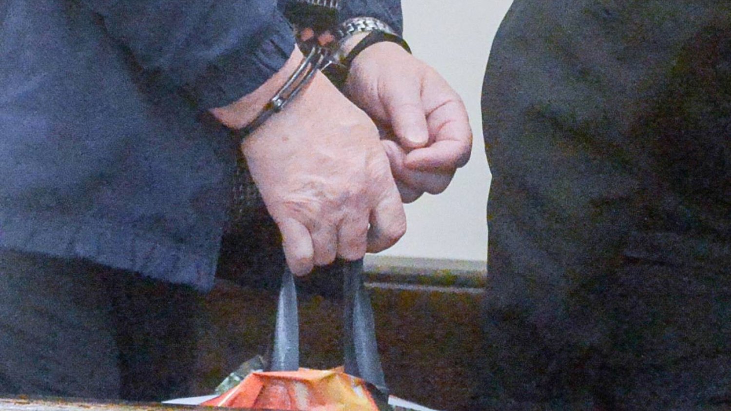 Ciała noworodków zakopane w piwnicy. 54-latek oskarżony o kazirodztwo